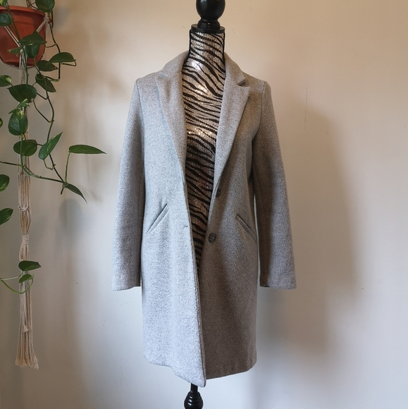 Zara Jackets & Blazers - Zara blazer style coat